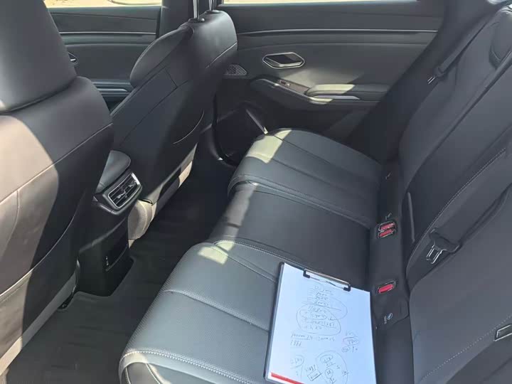 Фото 3 - BYD Qin L