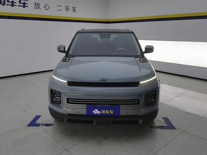 Фото 2 - Geely Icon