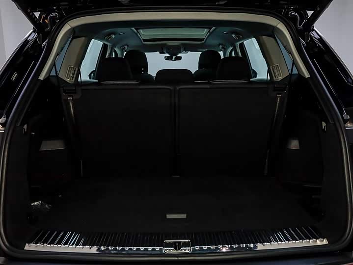 Фото 6 - Audi Q6