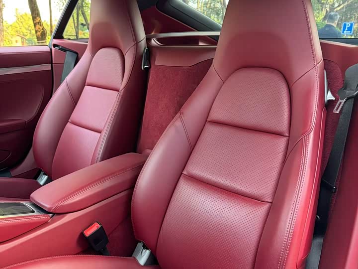 Фото 6 - Porsche 718