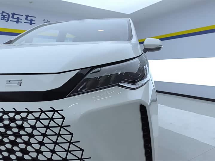 Фото 5 - Maxus G50