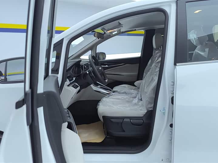 Фото 9 - Maxus G50