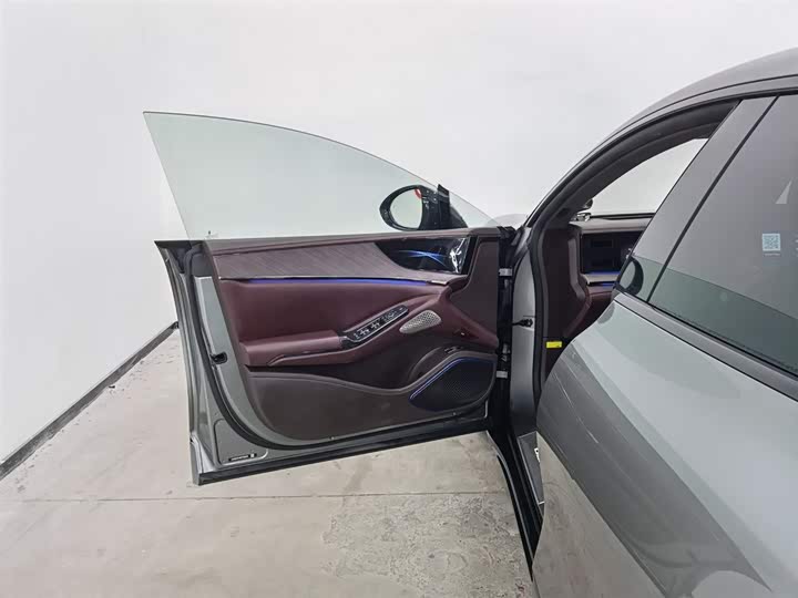 Фото 8 - Denza Z9GT