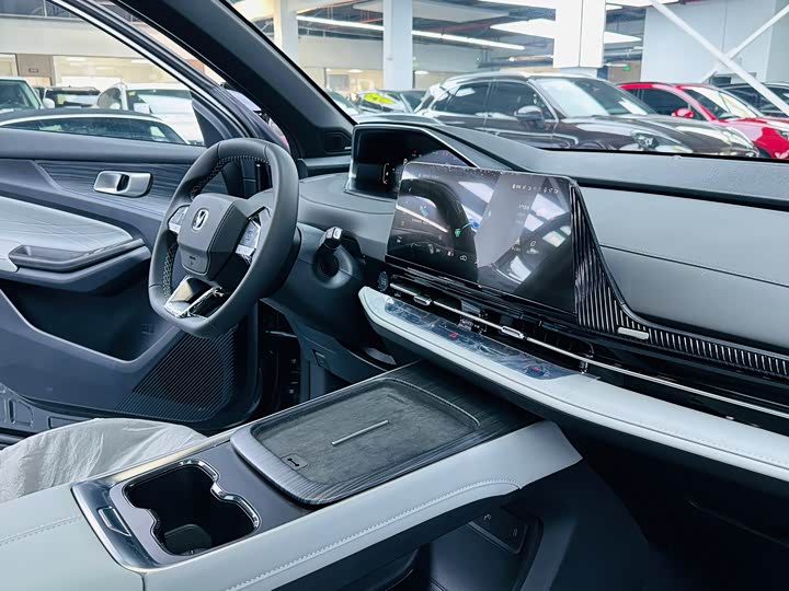 Фото 7 - Changan CS55 Plus Hybrid