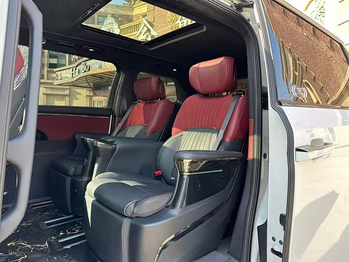 Фото 5 - GAC Trumpchi M8