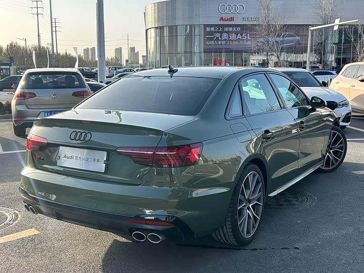 Фото 3 - Audi S4