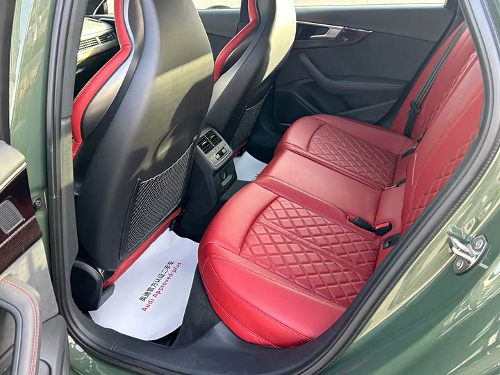 Фото 7 - Audi S4