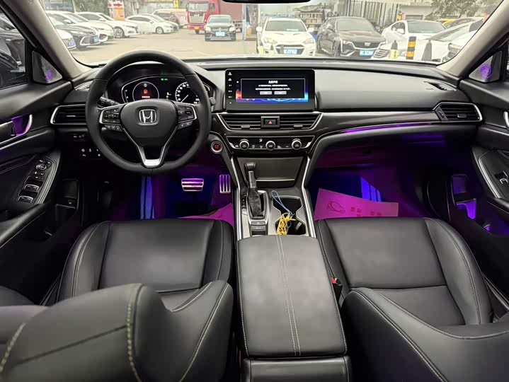 Фото 3 - Honda Accord