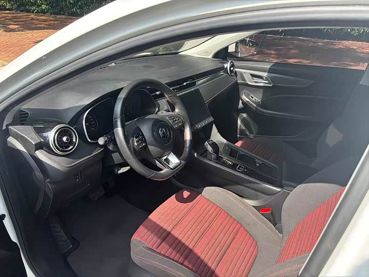 Фото 4 - MG Motor 6