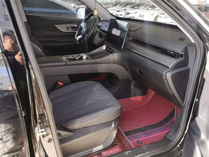 Фото 7 - Chery Fulwin T8