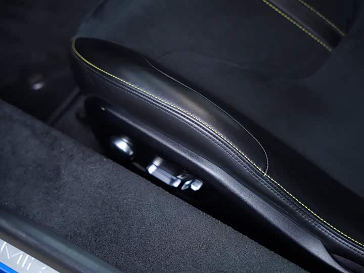 Фото 7 - Lotus Emira