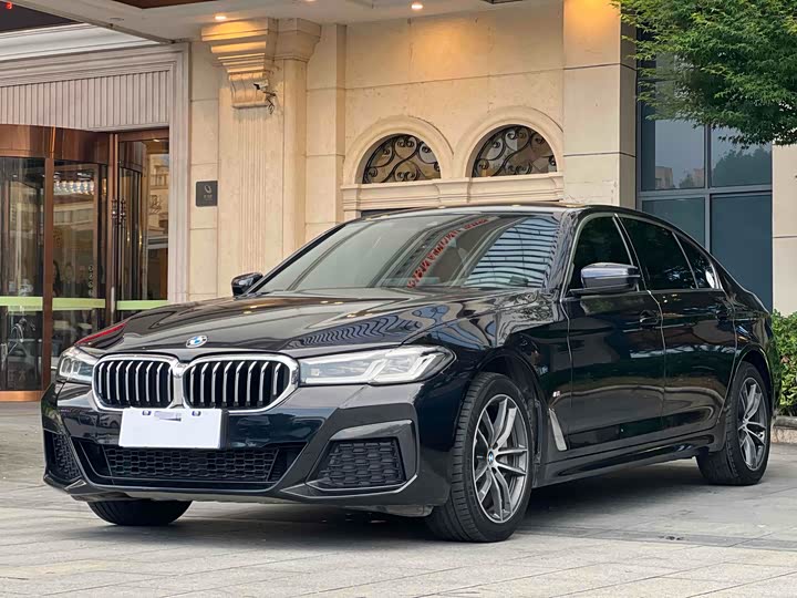 Фото 1 - BMW 5 Series