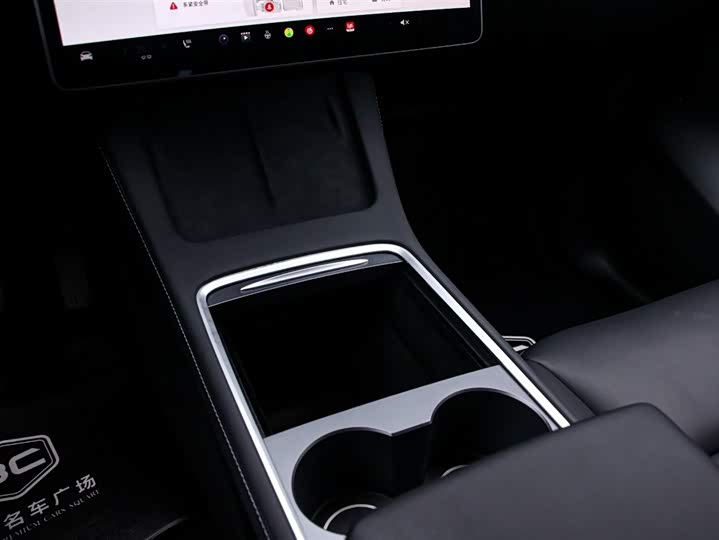 Фото 8 - Tesla Model Y