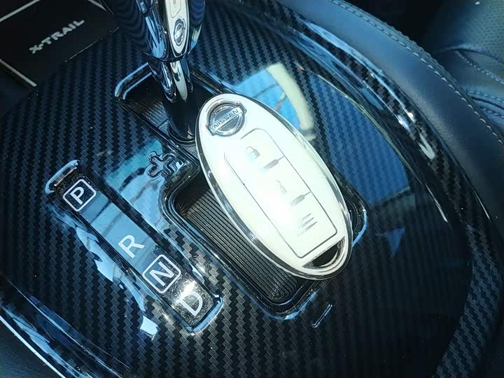 Фото 9 - Nissan X-Trail