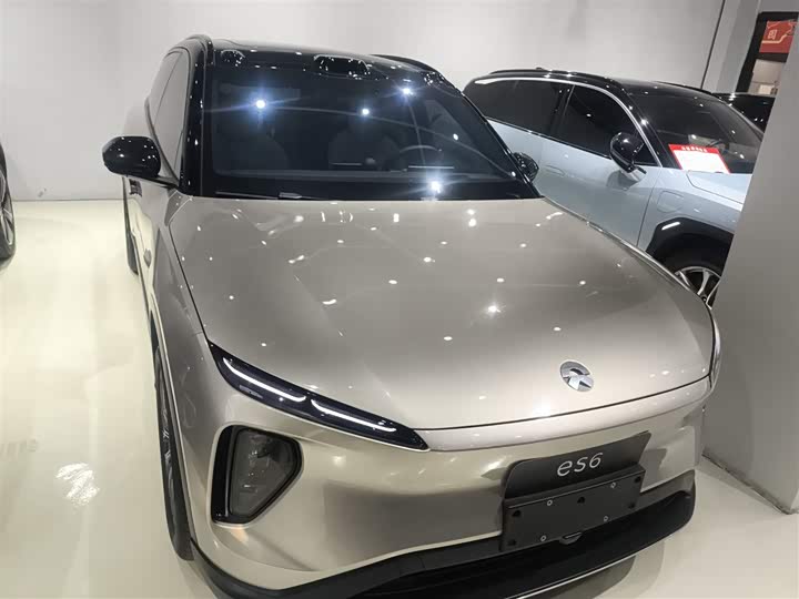 Фото 3 - Nio ES6