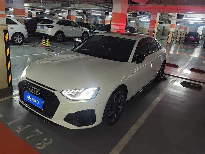 Фото 1 - Audi A4L