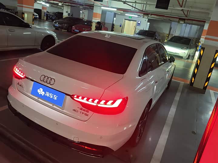 Фото 3 - Audi A4L