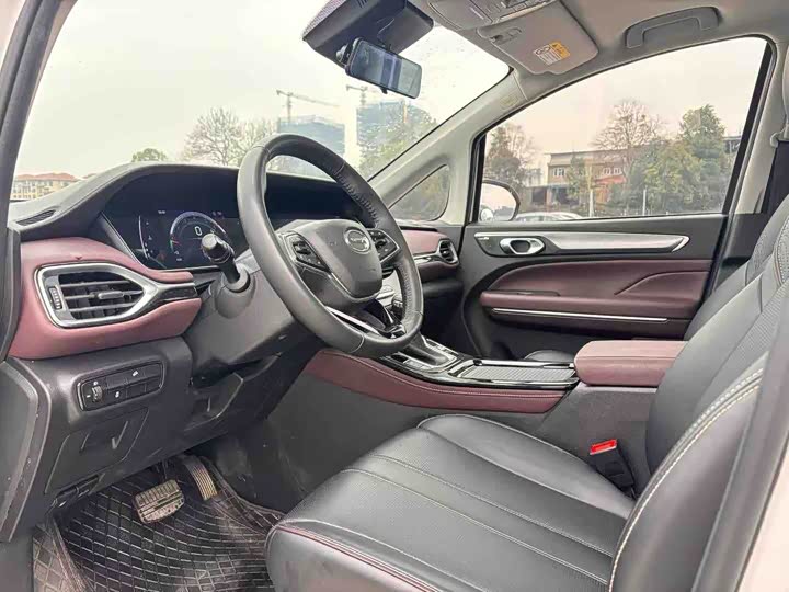 Фото 7 - GAC Trumpchi M6