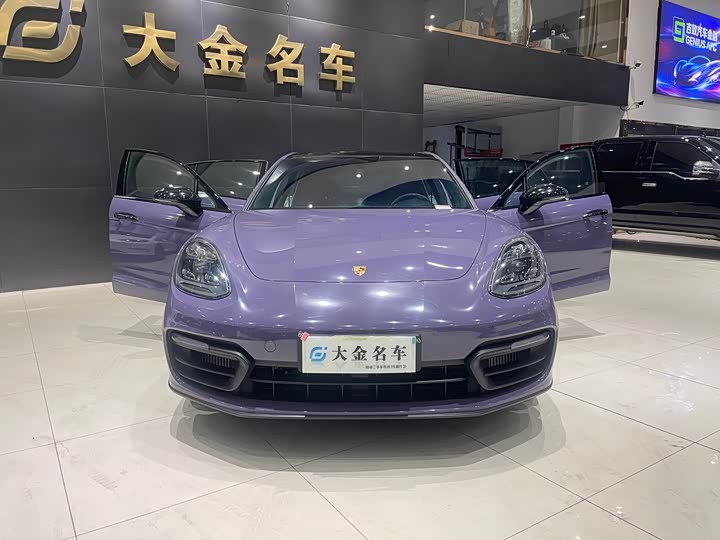 Фото 3 - Porsche Panamera