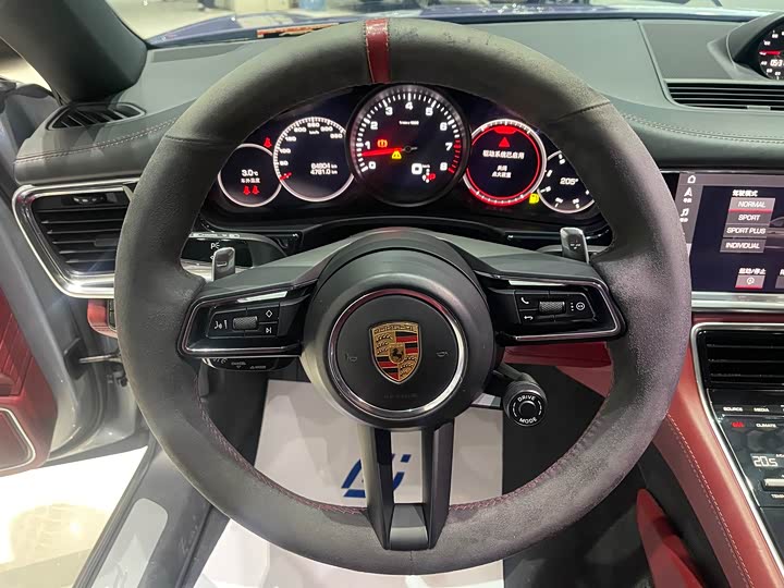 Фото 5 - Porsche Panamera