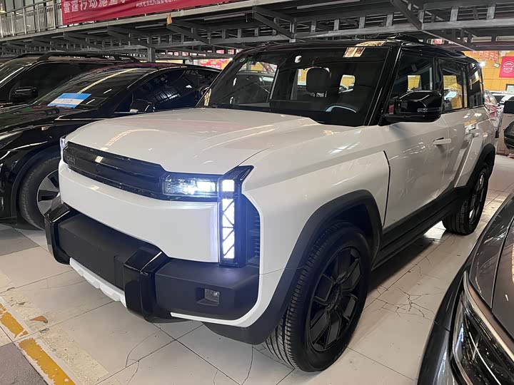 Фото 1 - Chery iCar 03T