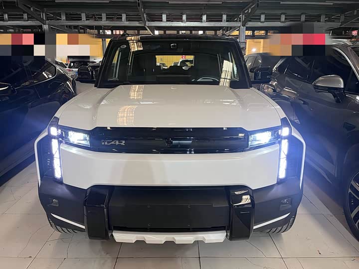 Фото 2 - Chery iCar 03T