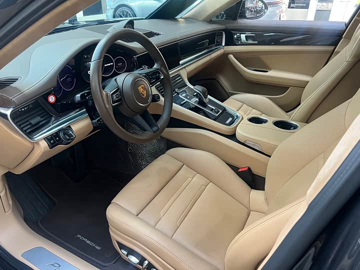 Фото 6 - Porsche Panamera