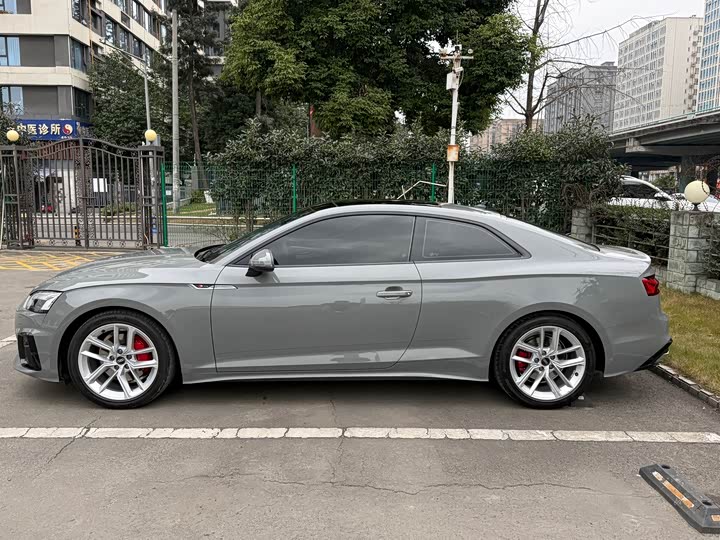 Фото 4 - Audi A5