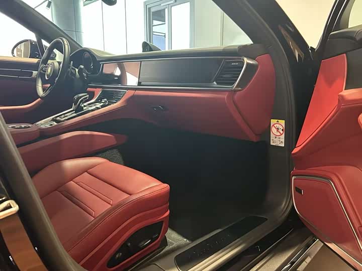 Фото 7 - Porsche Panamera