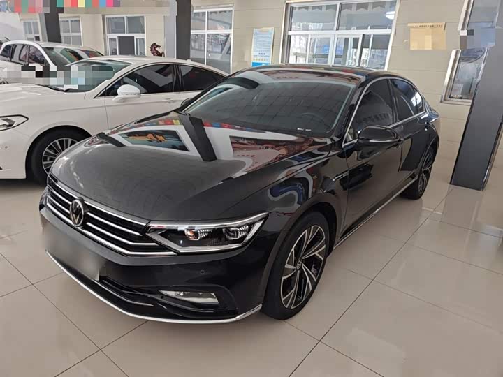 Фото 2 - Volkswagen Magotan