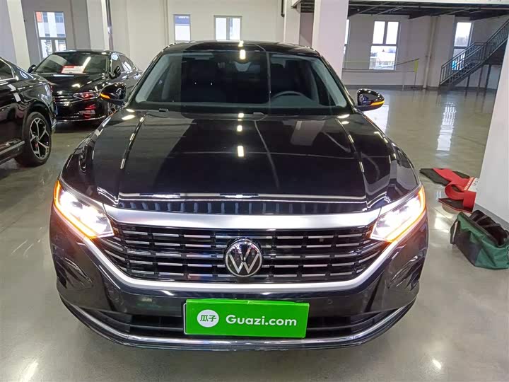 Фото 3 - Volkswagen Passat