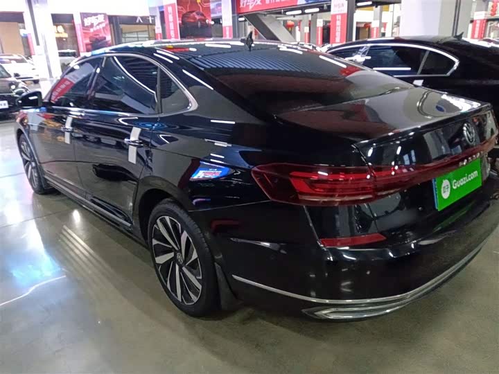 Фото 5 - Volkswagen Passat