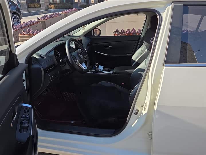 Фото 9 - Nissan Sylphy