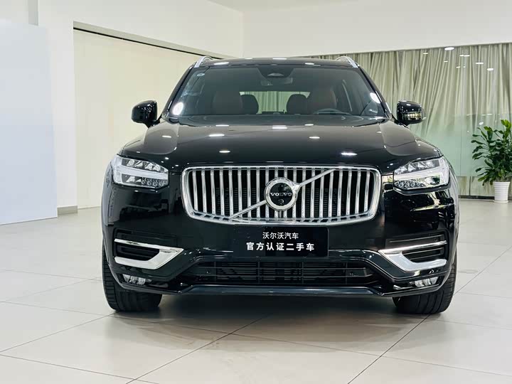 Фото 2 - Volvo XC90