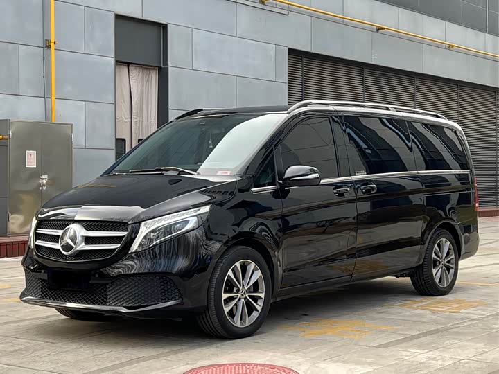 Фото 1 - Mercedes-Benz V-Class