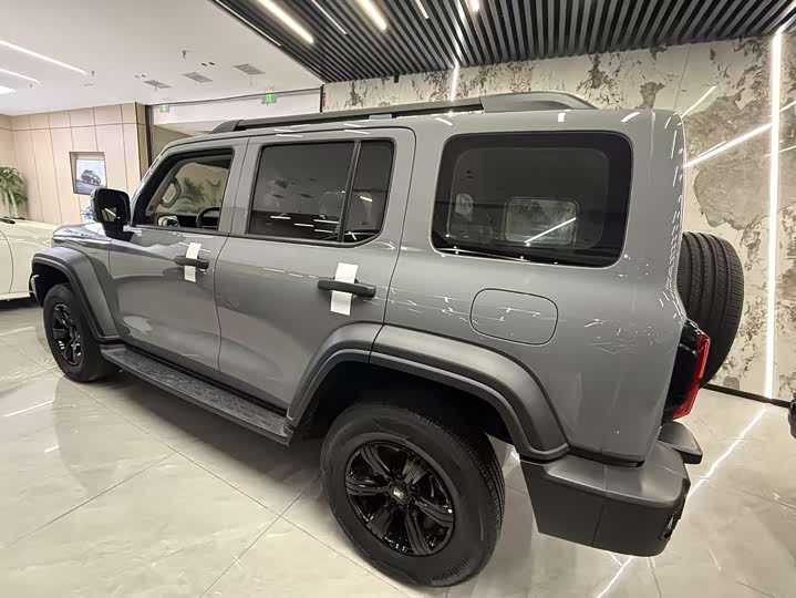 Фото 3 - Tank 300