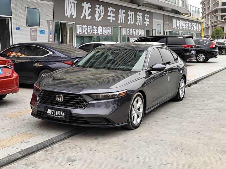 Фото 1 - Honda Accord