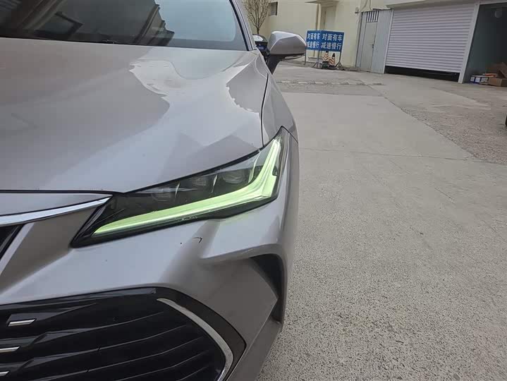 Фото 5 - Toyota Avalon