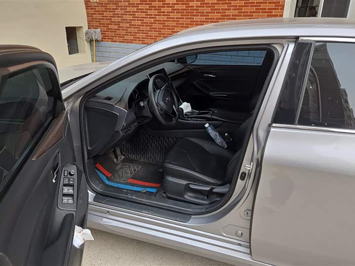 Фото 9 - Toyota Avalon