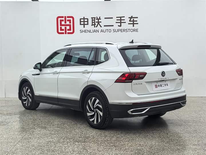 Фото 2 - Volkswagen Tiguan L Pro