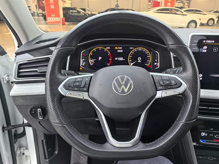 Фото 7 - Volkswagen Tiguan L Pro