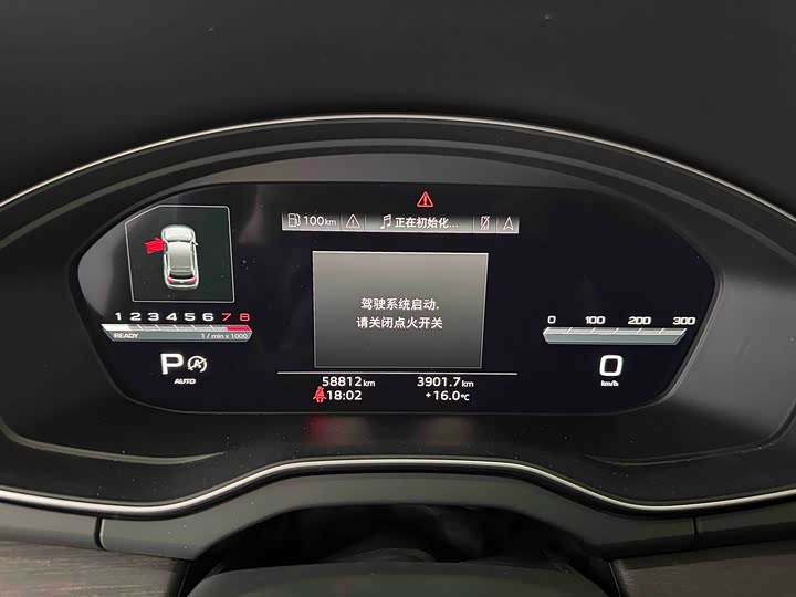 Фото 9 - Audi Q5L