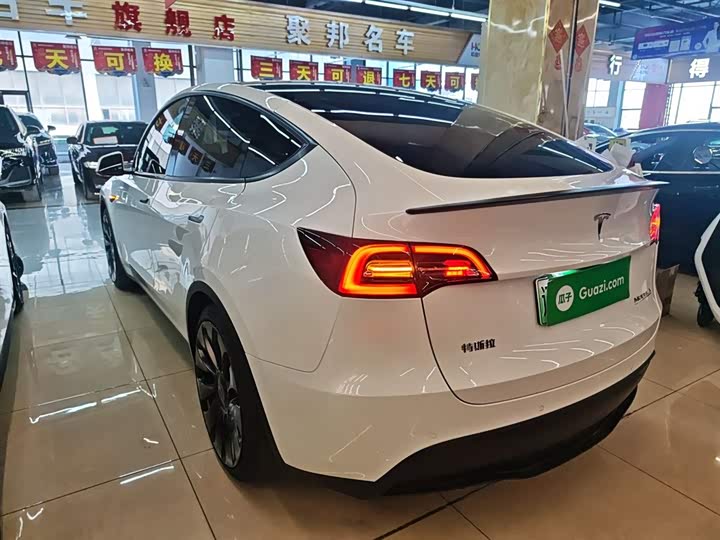 Фото 5 - Tesla Model Y