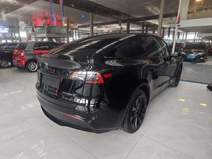 Фото 7 - Tesla Model Y