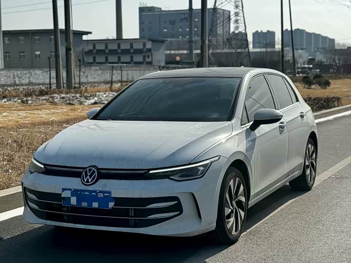 Фото 1 - Volkswagen Golf