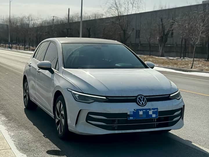 Фото 3 - Volkswagen Golf