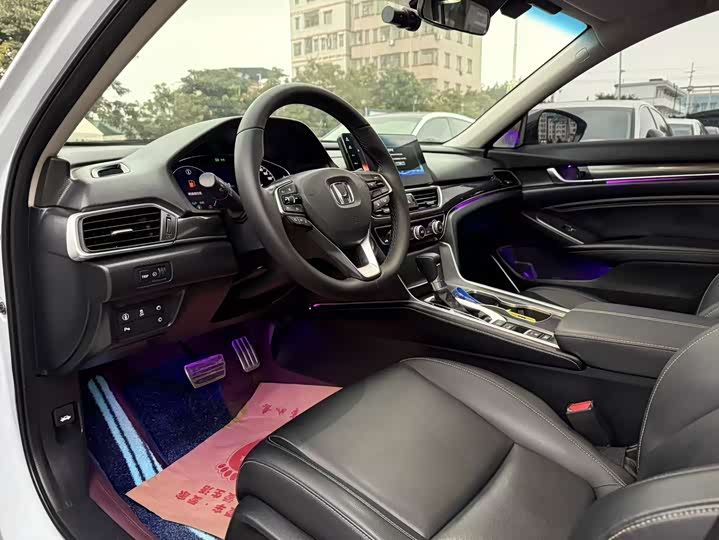 Фото 5 - Honda Accord