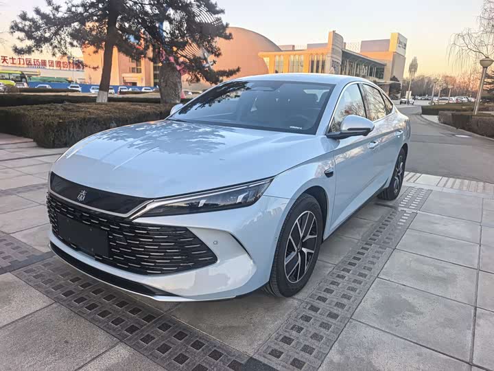 Фото 3 - BYD Qin L