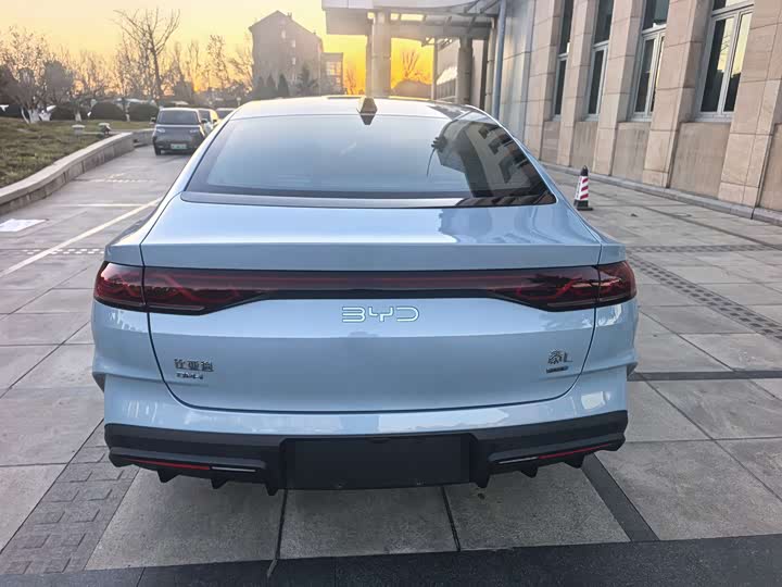 Фото 5 - BYD Qin L