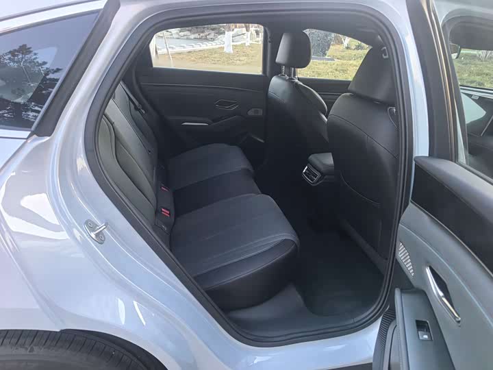 Фото 7 - BYD Qin L